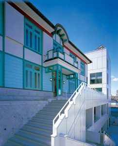 瀬戸市新世紀工芸館