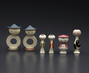 ｢色絵陶製こけし｣ Kokeshi dolls with Overglaze Enamels